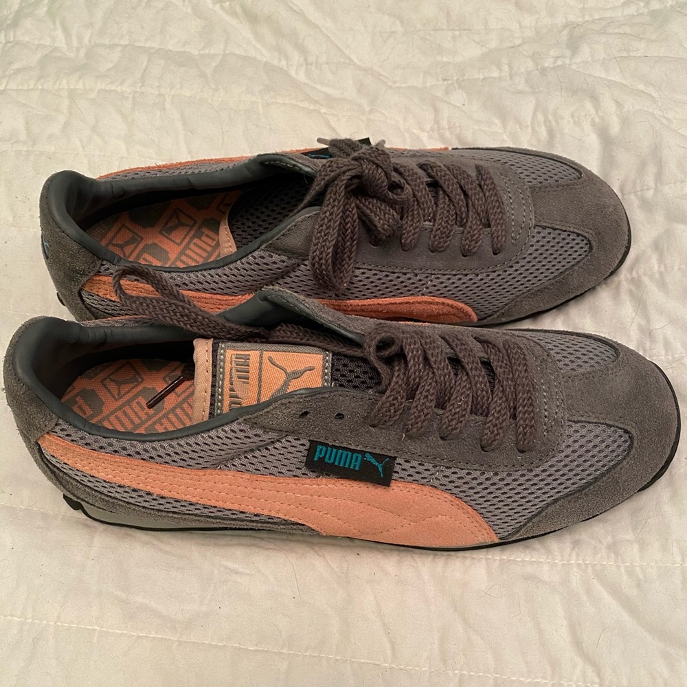 Women’s Vintage Puma Anjan Sneakers